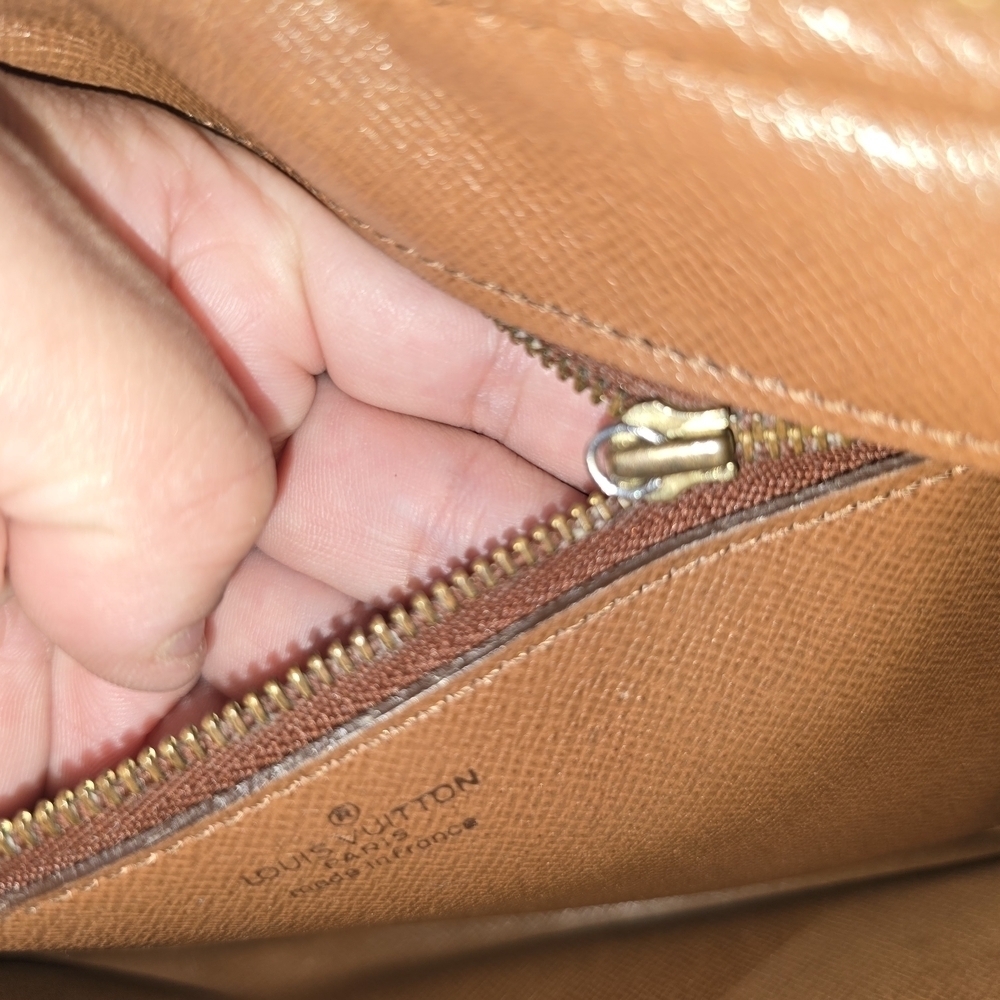 Vintage Louis Vuitton Travel Bag - Picture 7 of 11